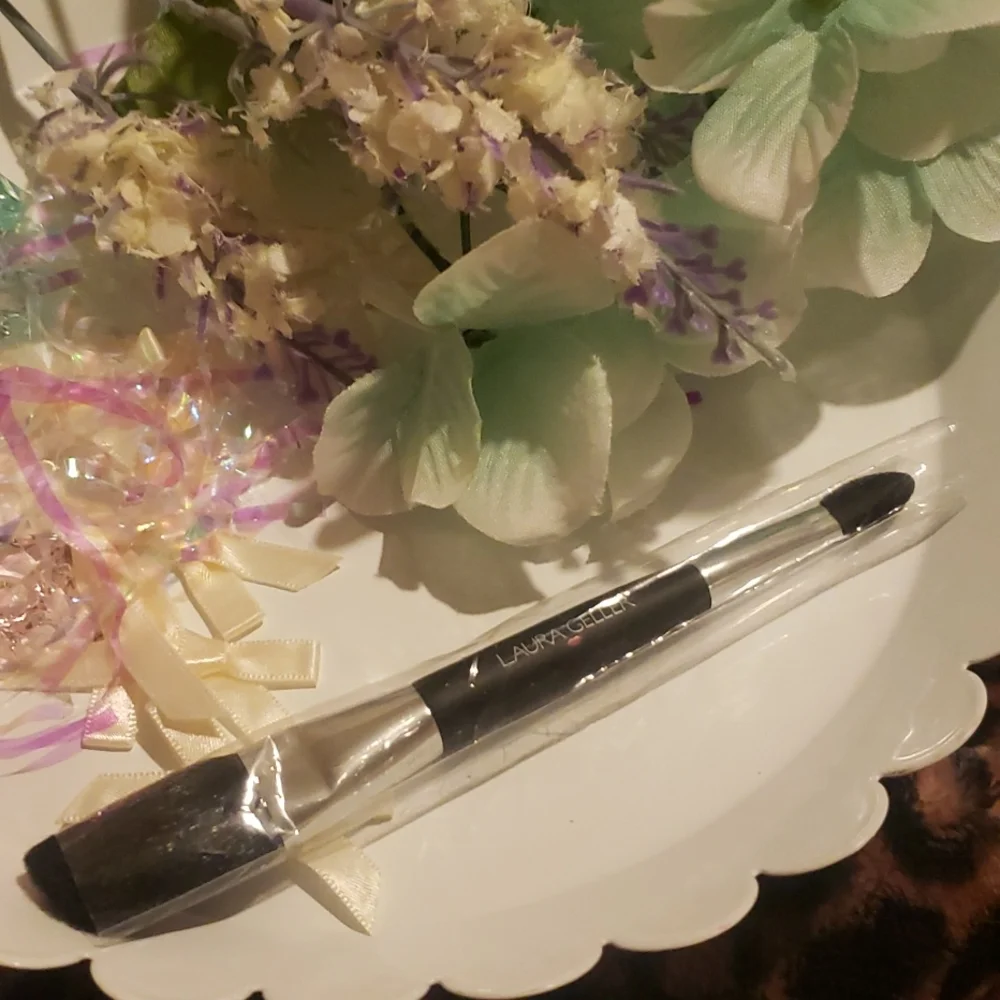 🧚‍♀️Laura Geller Dual Makeup Brush NWOBox